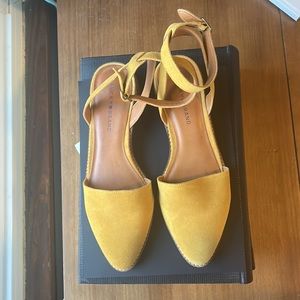 Lucky Brand Linore Leather ankle strap slingbacks in Golden Yellow size 9.5